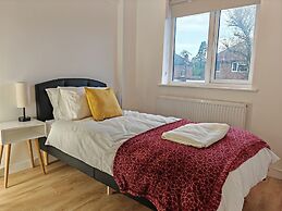 Charming 5 Bedroom House in Bexley
