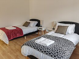 Charming 5 Bedroom House in Bexley