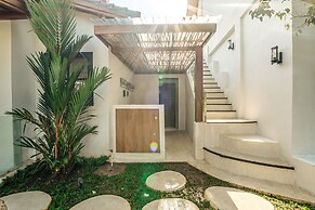 Sarang Apartments by EVDEkimi