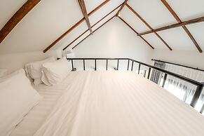 Sarang Apartments by EVDEkimi