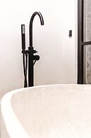 Sarang Apartments by EVDEkimi