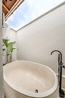 Sarang Apartments by EVDEkimi