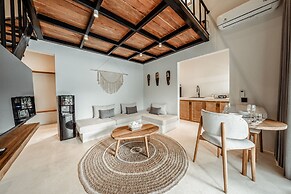 Sarang Apartments by EVDEkimi