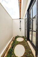 Sarang Apartments by EVDEkimi