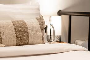 Sarang Apartments by EVDEkimi