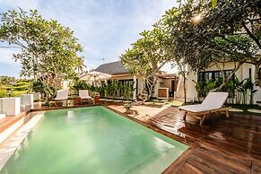 Sarang Apartments by EVDEkimi