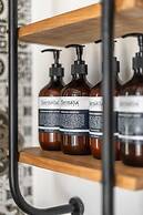 Sarang Apartments by EVDEkimi