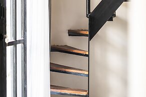 Sarang Apartments by EVDEkimi