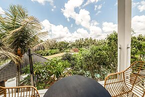 Sarang Apartments by EVDEkimi