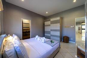 3 Bed Pool Villa - S102