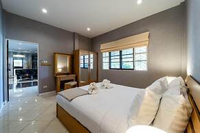 3 Bed Pool Villa - S102