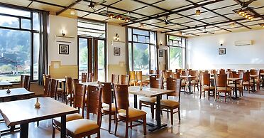 CORBETT RIVER VALLEY RESORT