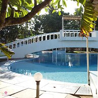 Sashas Holiday Village