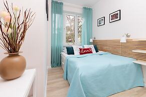 Sky Blue Apartment Waszyngton by Renters