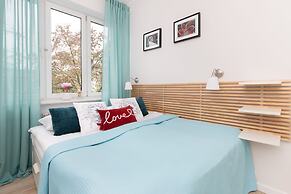 Sky Blue Apartment Waszyngton by Renters