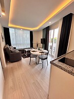 Hadrians Tower Apart Otel