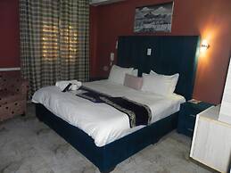 Gold Crown international Hotel