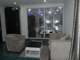 Gold Crown international Hotel