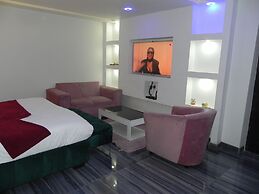 Gold Crown international Hotel