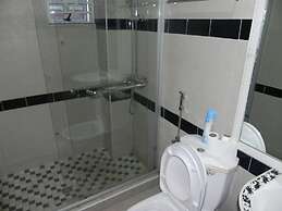 Gold Crown international Hotel