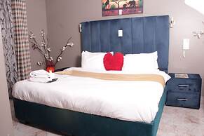 Gold Crown international Hotel