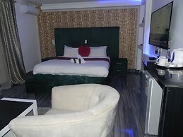 Gold Crown international Hotel