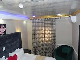 Gold Crown international Hotel