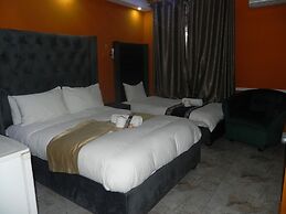 Gold Crown international Hotel