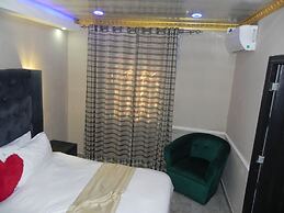 Gold Crown international Hotel