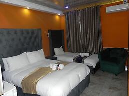 Gold Crown international Hotel