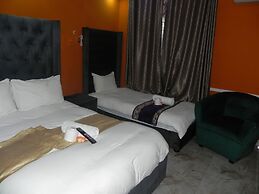 Gold Crown international Hotel