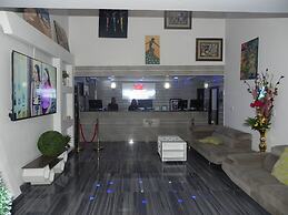 Gold Crown international Hotel