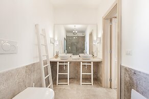 3666 Ca' Della Roccia by Perle di Puglia