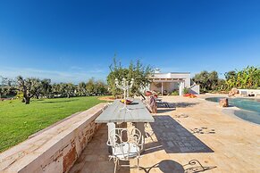 3666 Ca' Della Roccia by Perle di Puglia