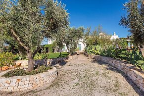 3666 Ca' Della Roccia by Perle di Puglia