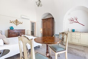 3666 Ca' Della Roccia by Perle di Puglia