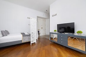 Starowiślna Studio Old Town by Renters