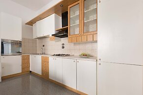 3324 Angela House by Barbarhouse