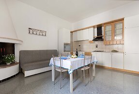 3324 Angela House by Barbarhouse