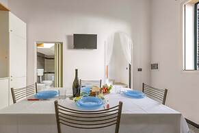 3324 Angela House by Barbarhouse