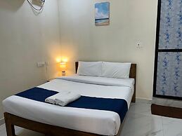 Aqua Wave by YogiTree Hotels