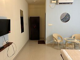 Aqua Wave by YogiTree Hotels