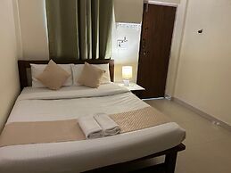Aqua Wave by YogiTree Hotels