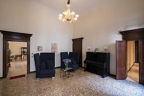 Ca'Longo Palace VellutoApartment