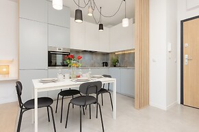 Lux Apartment by Renters Prestige