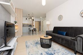 Lux Apartment by Renters Prestige