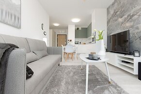 Lux Apartment by Renters Prestige