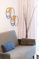 Lux Apartment by Renters Prestige