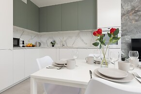 Lux Apartment by Renters Prestige