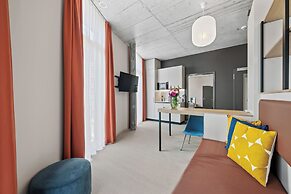 Ariv Design Hotel & Apartments